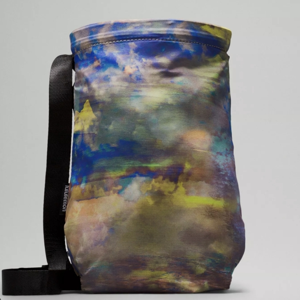 Lululemon Waterbottle Bag